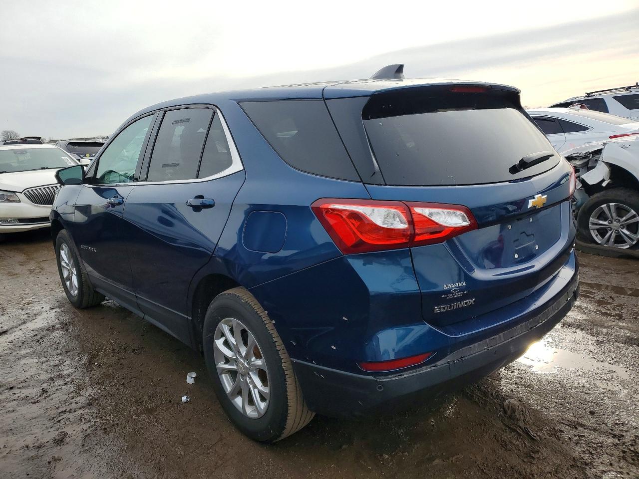 2020 CHEVROLET EQUINOX LT photo 2