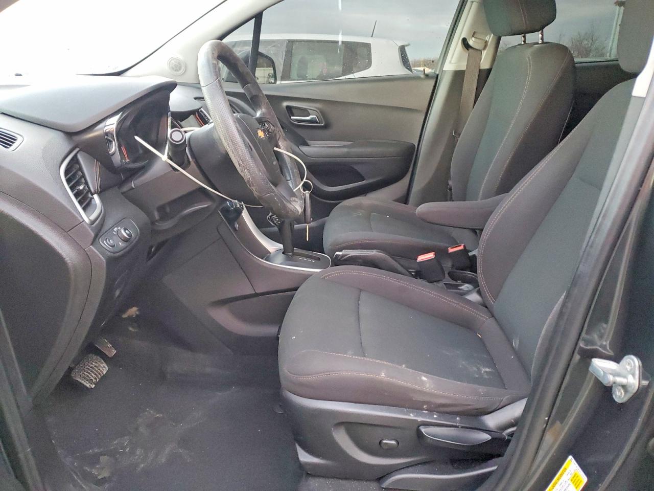 2019 CHEVROLET TRAX LS photo 7