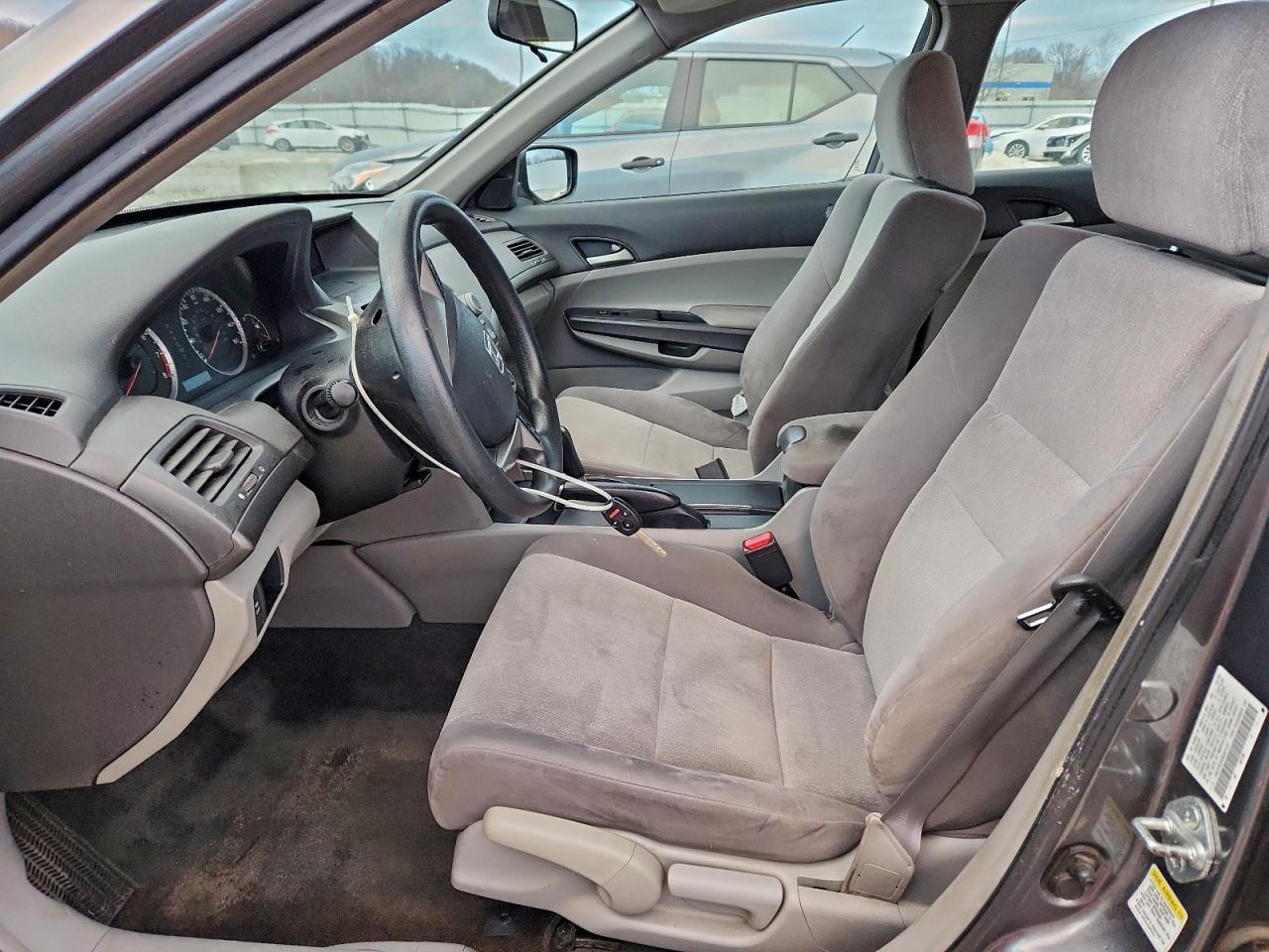 2009 HONDA ACCORD LX photo 7