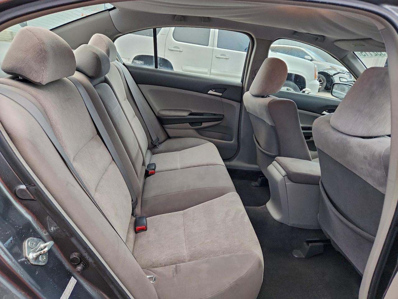 2009 HONDA ACCORD LX photo 10