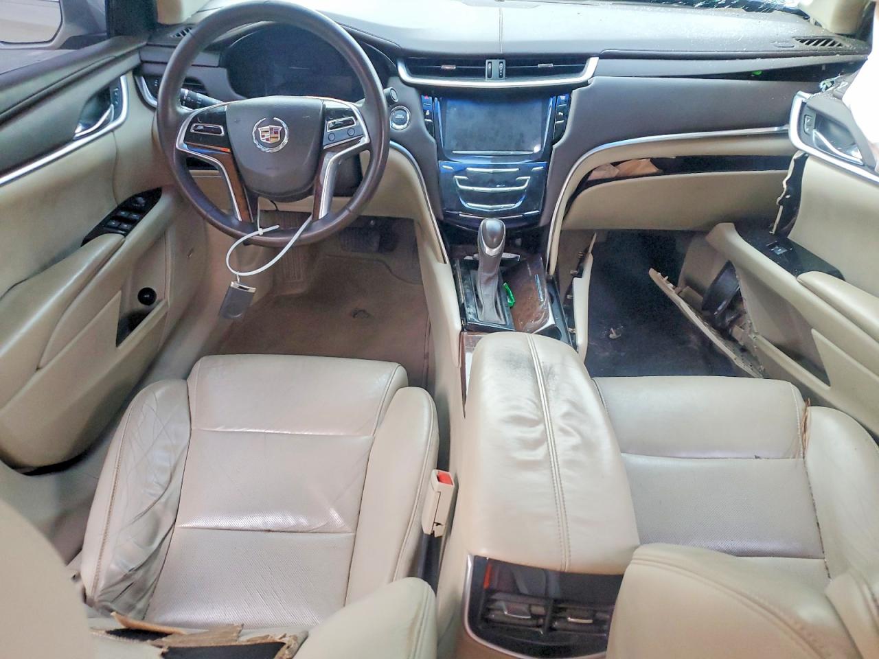 2013 CADILLAC XTS photo 15