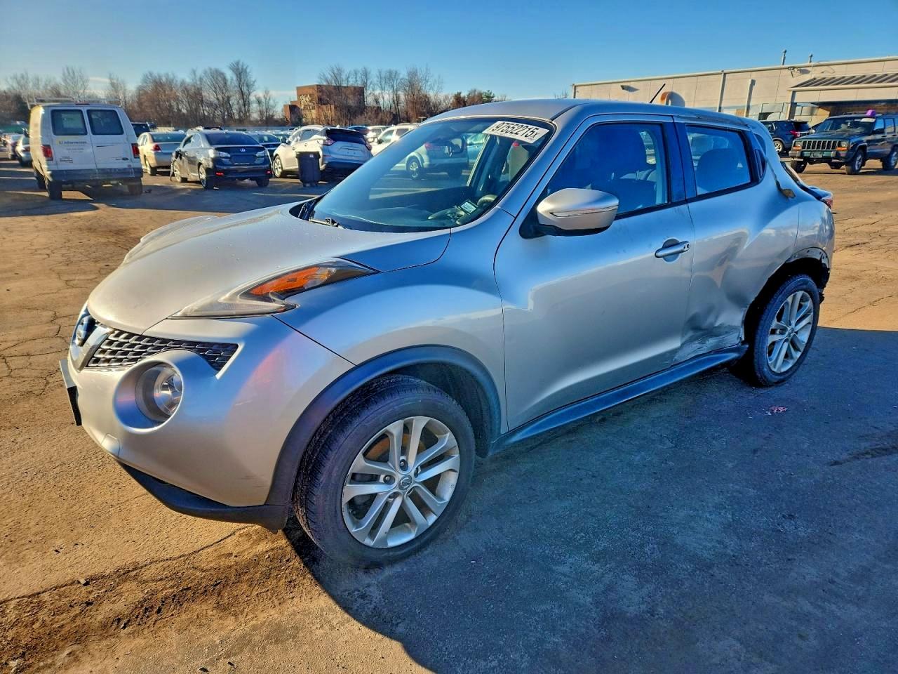 2015 NISSAN JUKE