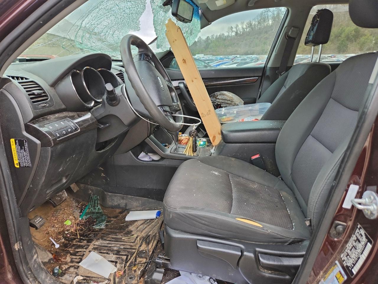 2012 KIA SORENTO BASE photo 7
