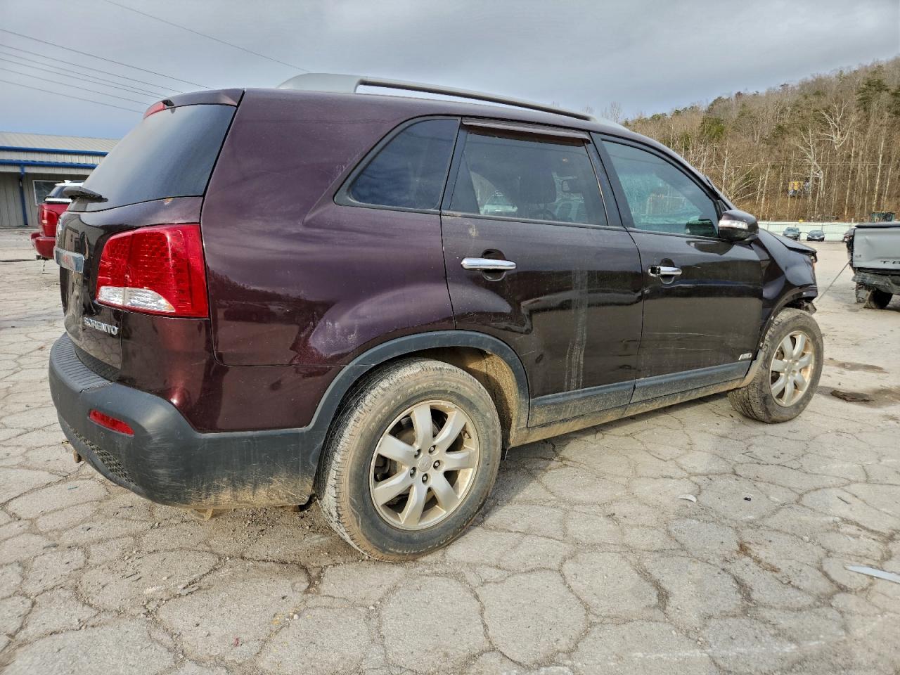 2012 KIA SORENTO BASE photo 3