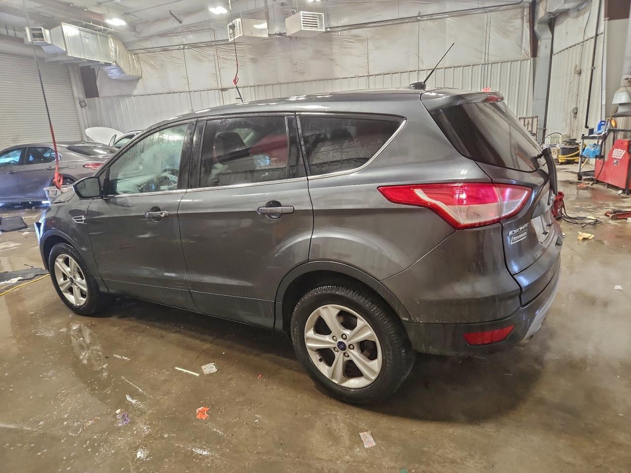 2016 FORD ESCAPE SE photo 2