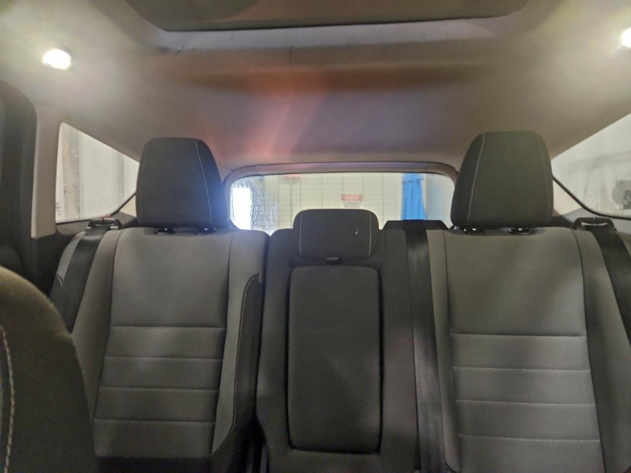 2016 FORD ESCAPE SE photo 10