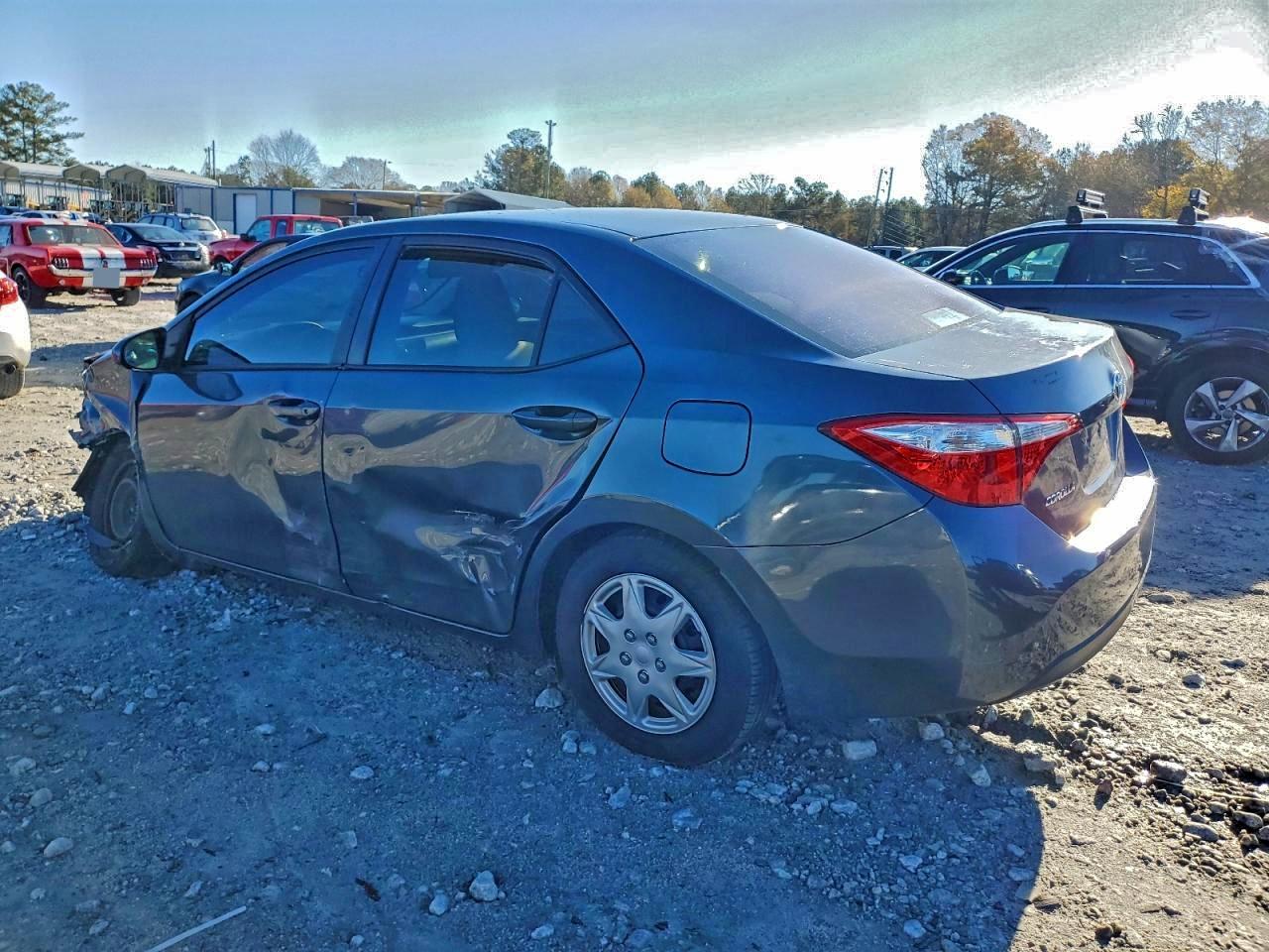 2015 TOYOTA COROLLA L photo 2