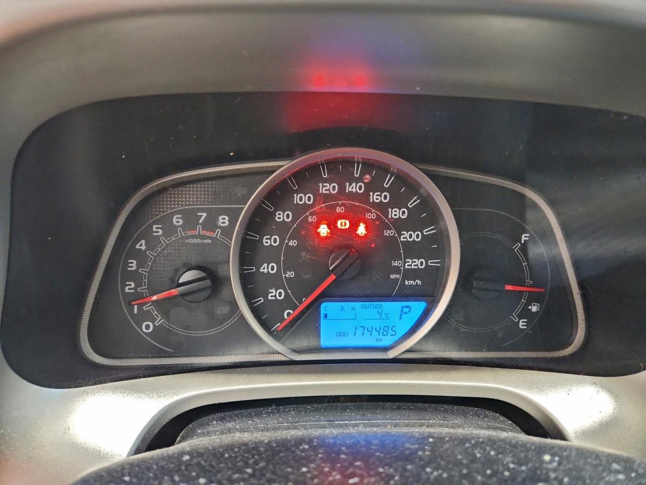 2013 TOYOTA RAV4 LE photo 9