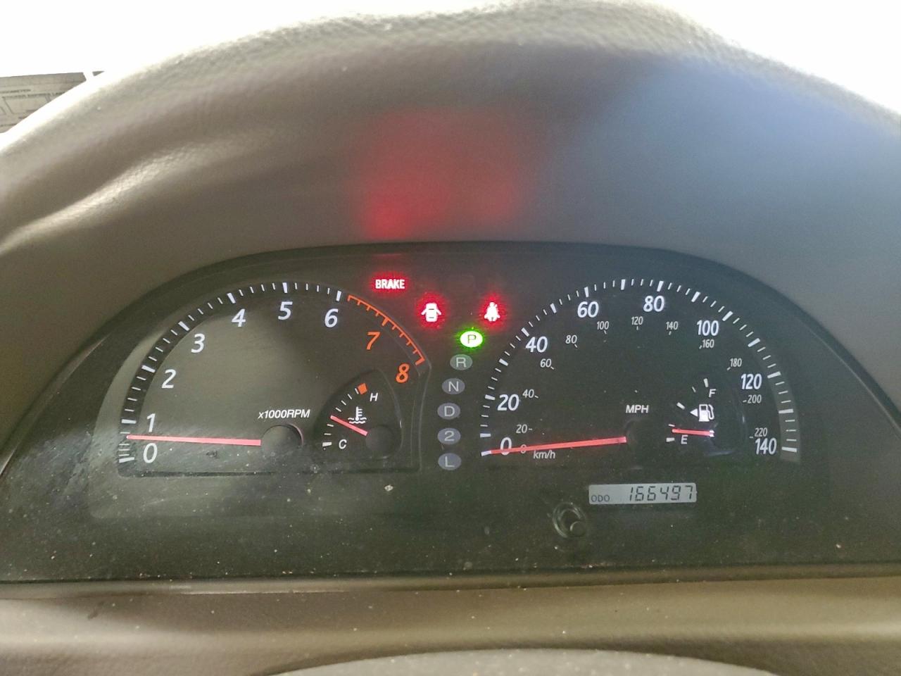 2002 TOYOTA CAMRY LE photo 9
