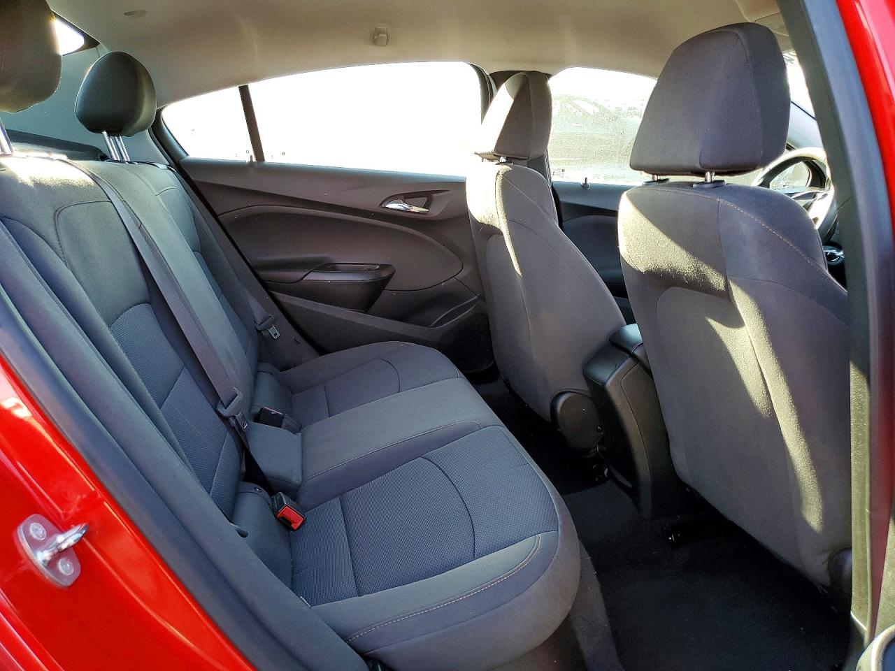 2019 CHEVROLET CRUZE LS photo 10