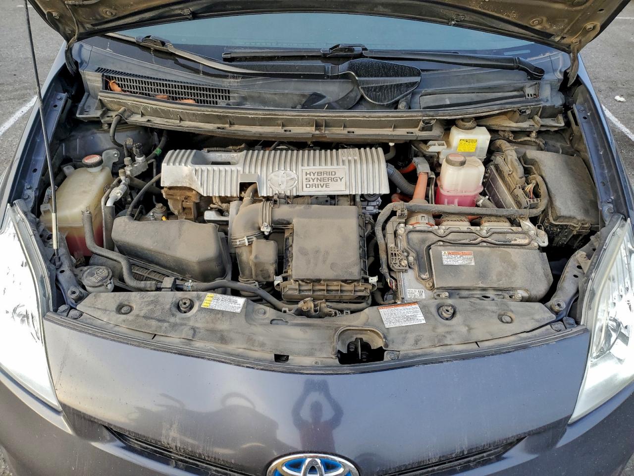 2015 TOYOTA PRIUS photo 11