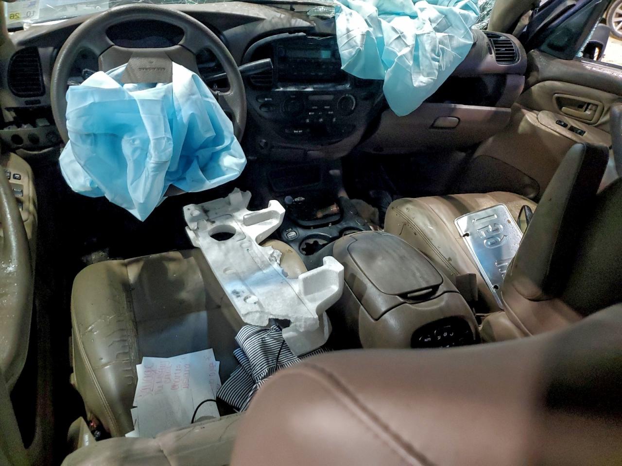 2003 TOYOTA SEQUOIA SR5 photo 8