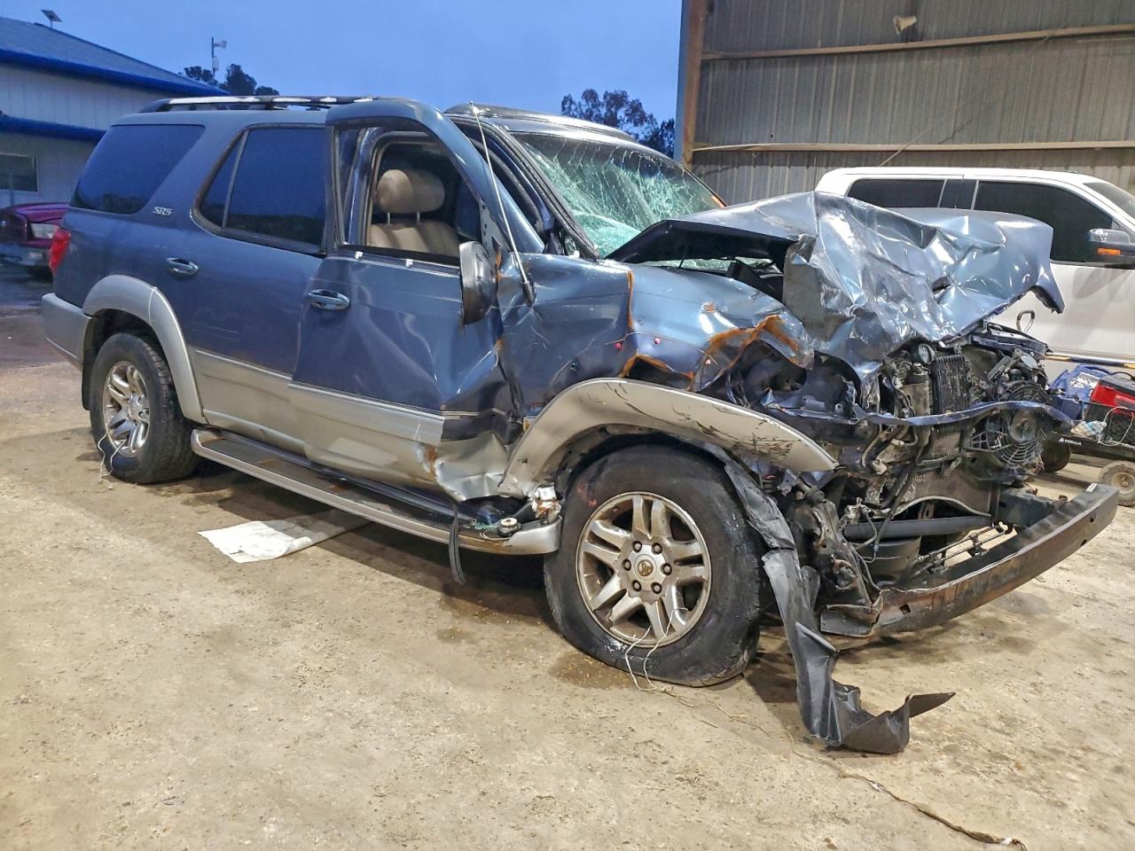 2003 TOYOTA SEQUOIA SR5 photo 4