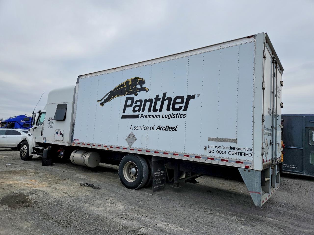 2018 FREIGHTLINER BUSINESS CLASS M2 BOX TRUCK photo 3