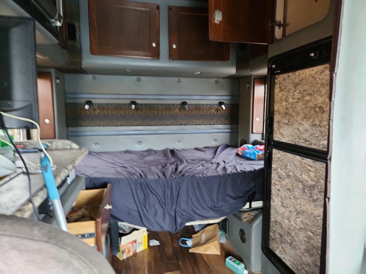 2018 FREIGHTLINER BUSINESS CLASS M2 BOX TRUCK photo 6