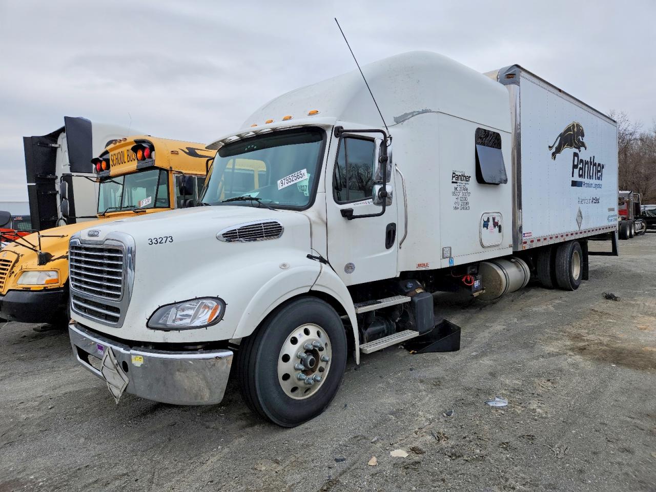 2018 FREIGHTLINER BUSINESS CLASS M2 BOX TRUCK photo 2