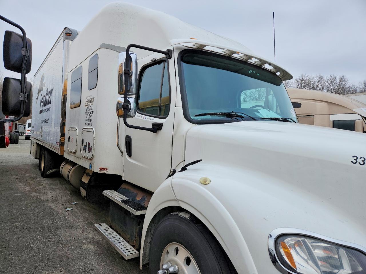 2018 FREIGHTLINER BUSINESS CLASS M2 BOX TRUCK photo 9
