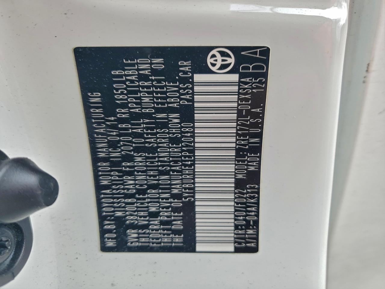 2014 TOYOTA COROLLA L photo 12