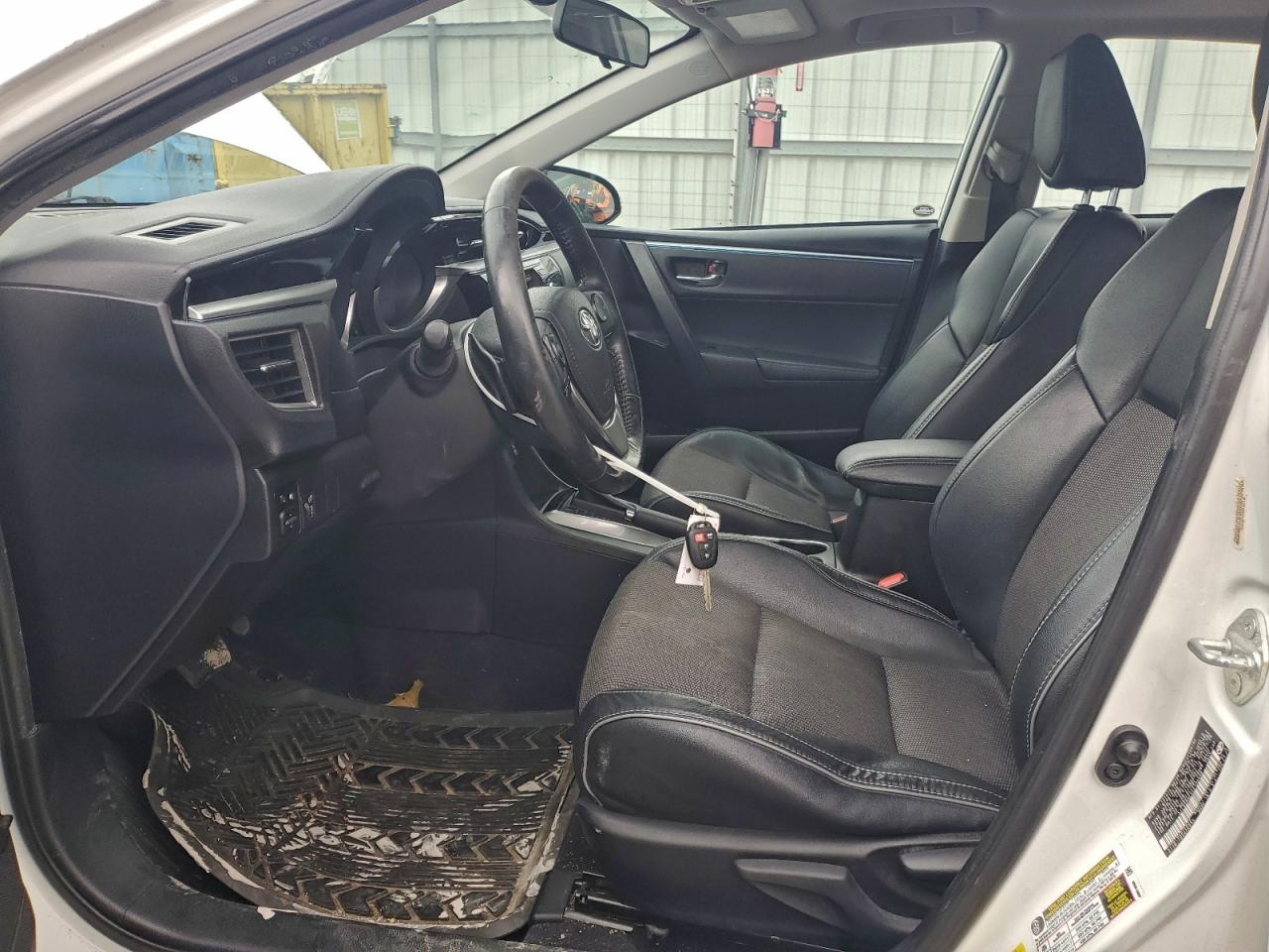 2014 TOYOTA COROLLA L photo 7