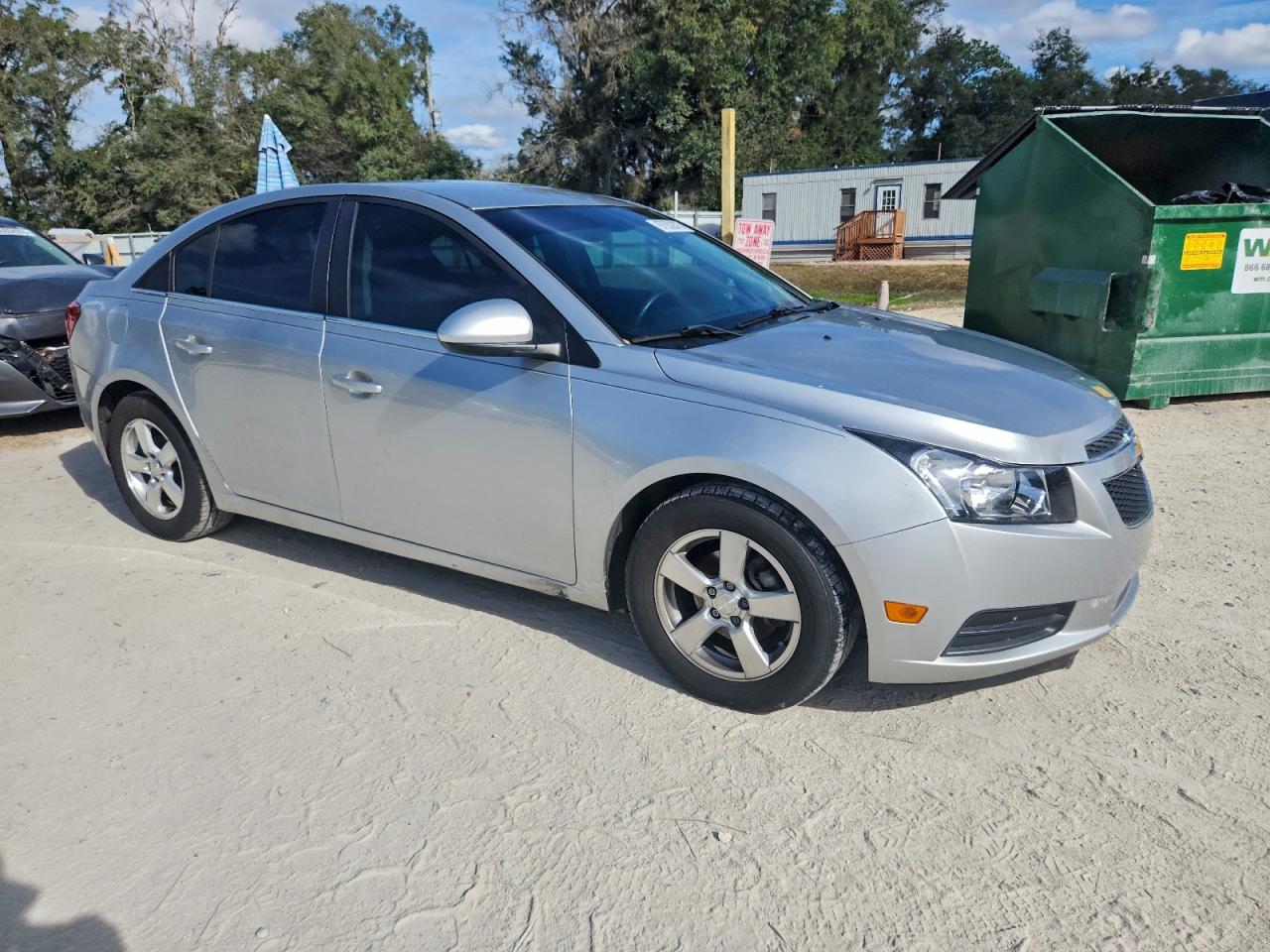 2013 CHEVROLET CRUZE LT photo 4