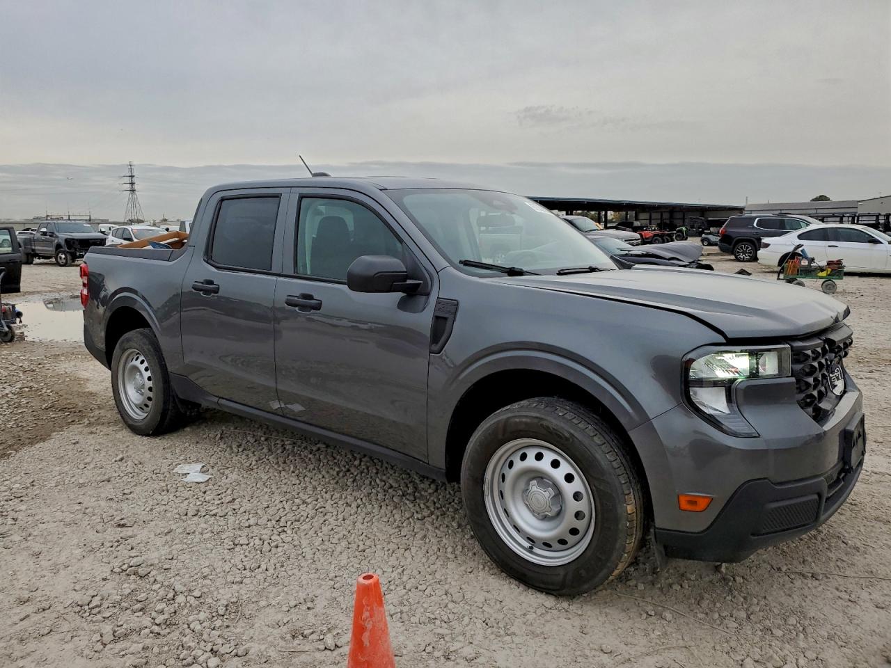 2025 FORD MAVERICK XL photo 4