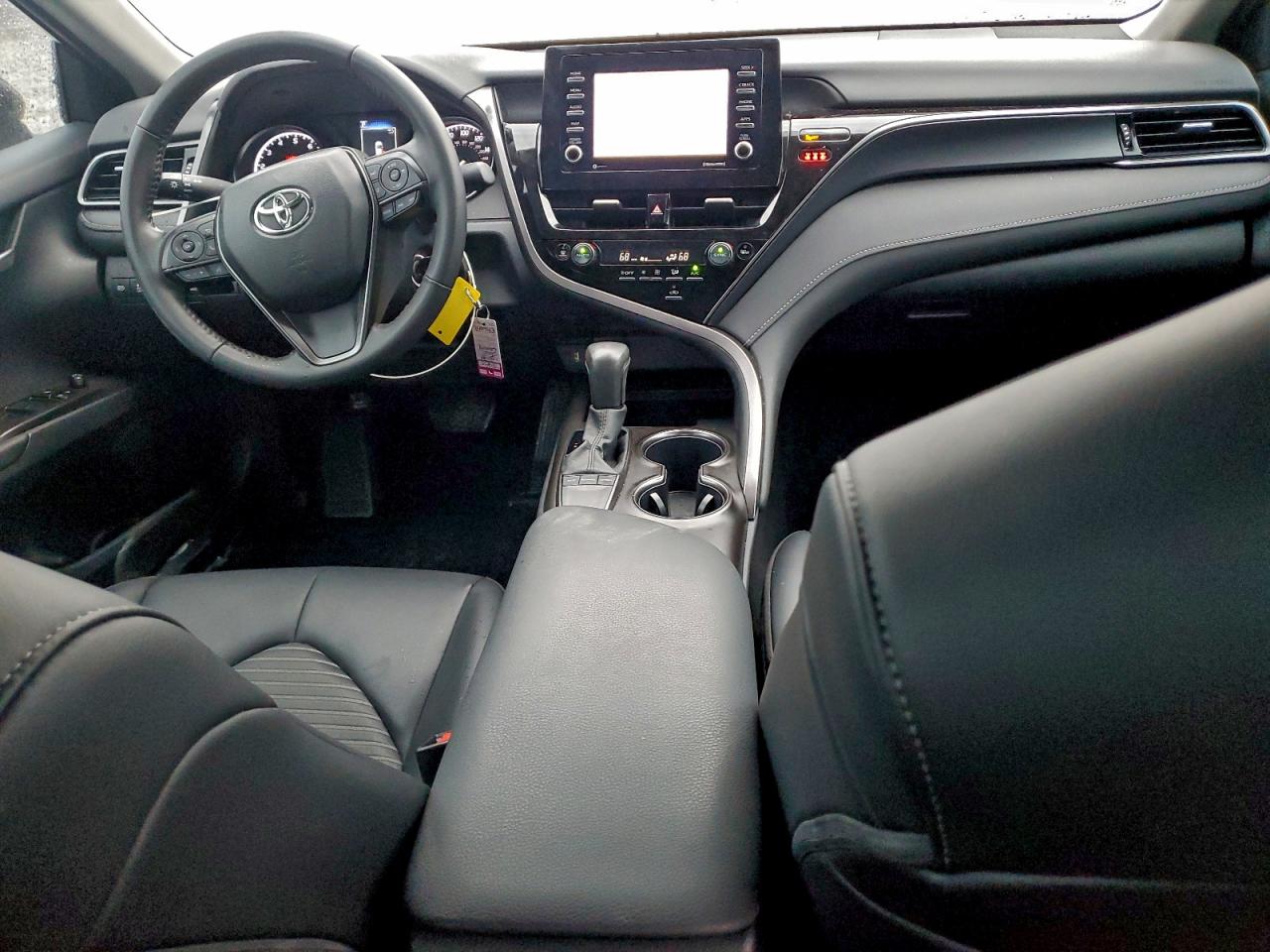2024 TOYOTA CAMRY SE NIGHT SHADE photo 8