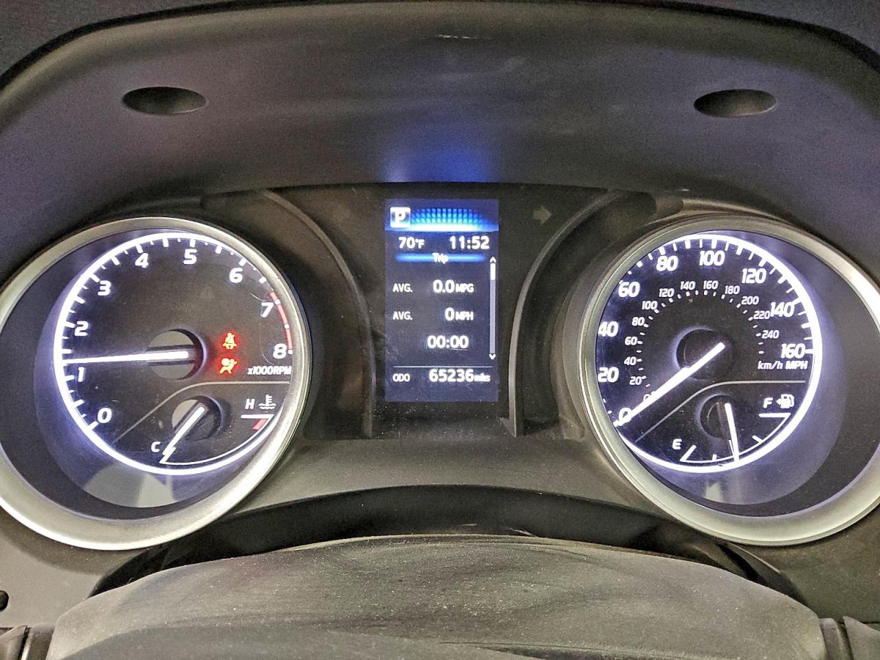 2022 TOYOTA CAMRY LE photo 9