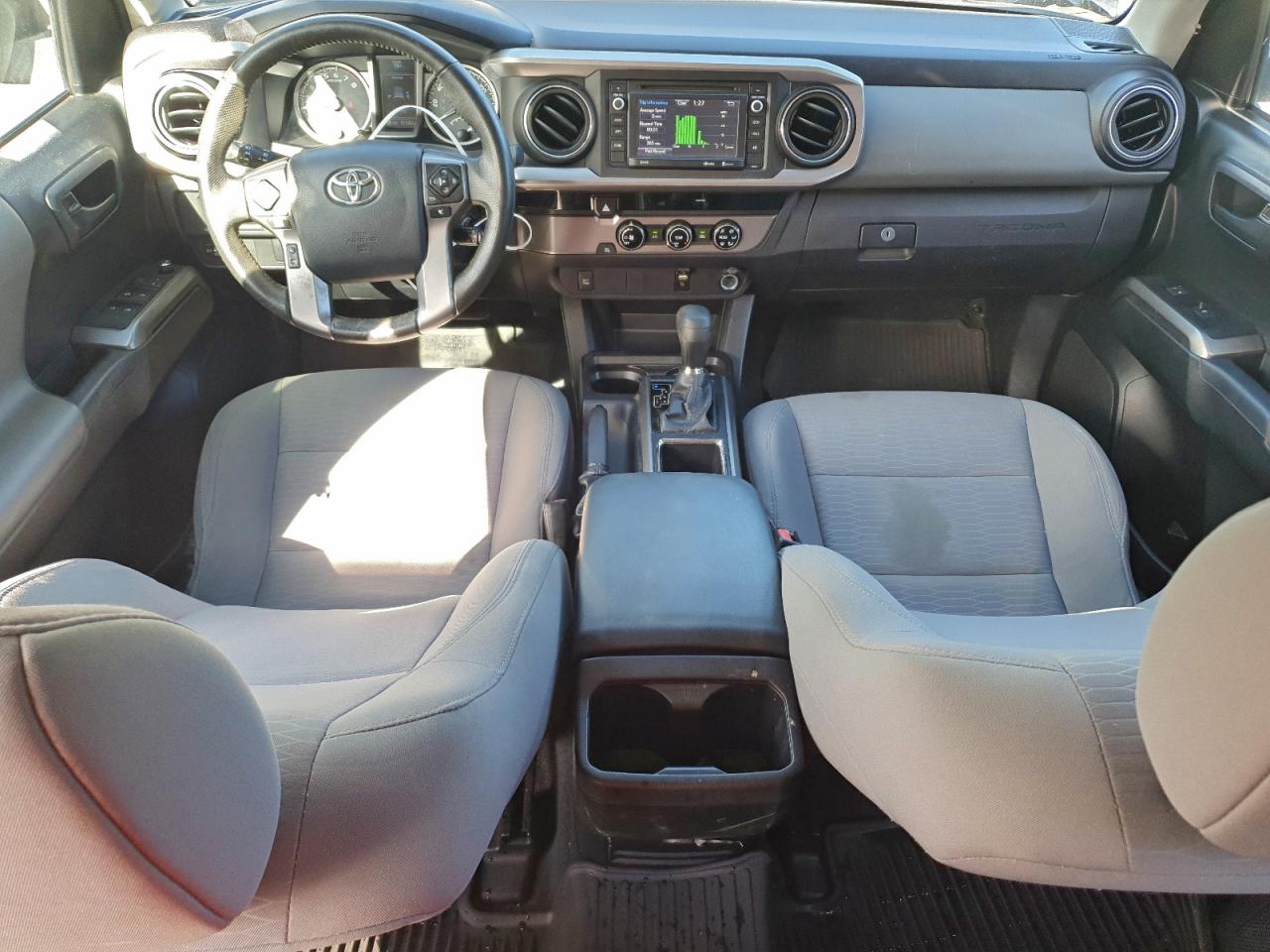 2017 TOYOTA TACOMA DOUBLE CAB photo 8