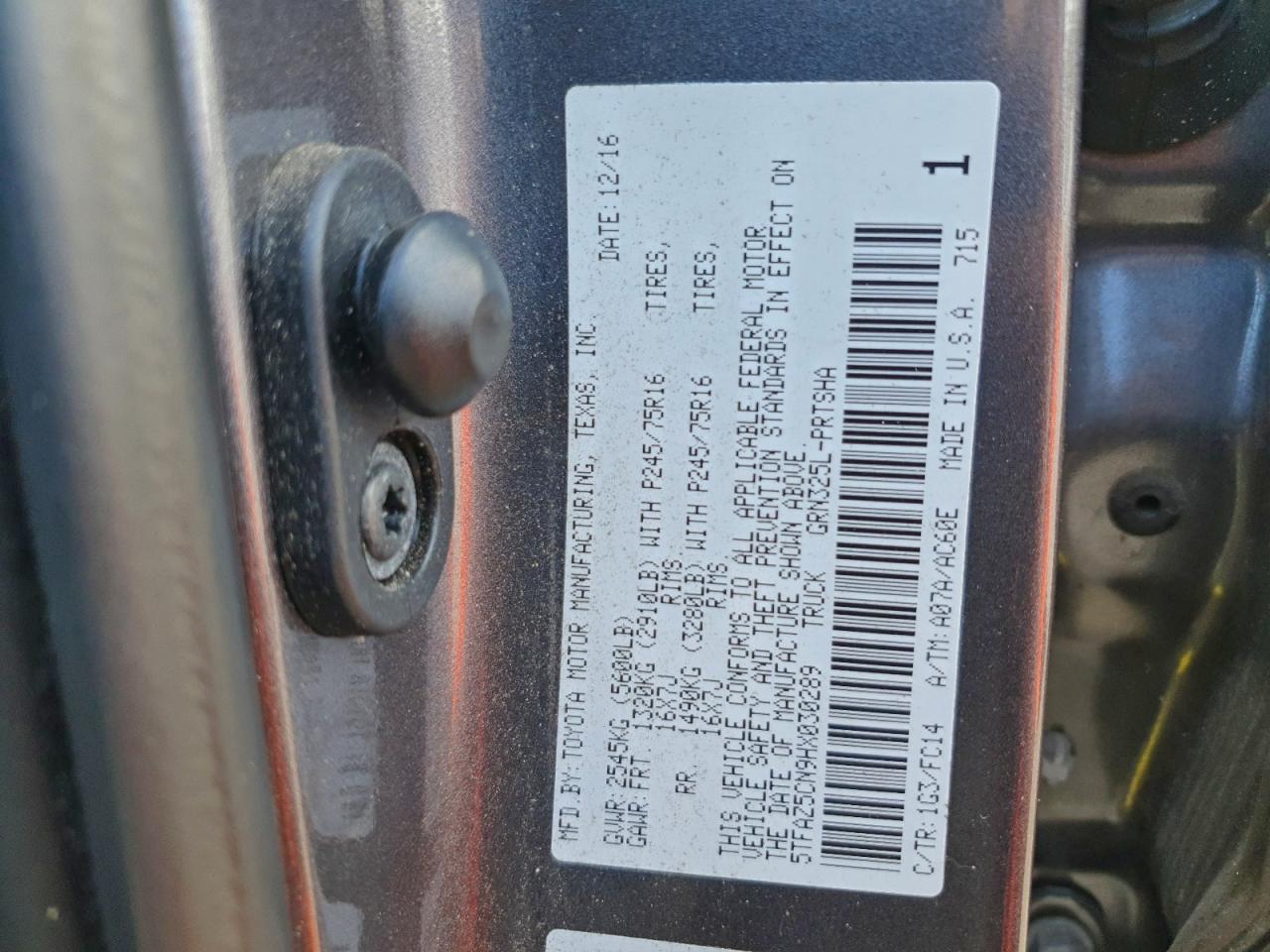 2017 TOYOTA TACOMA DOUBLE CAB photo 12