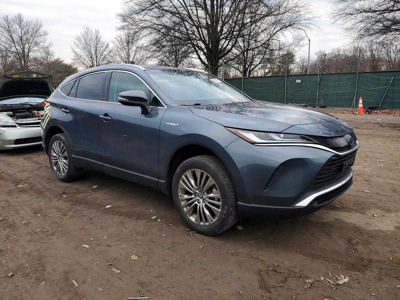 2021 TOYOTA VENZA LE photo 4