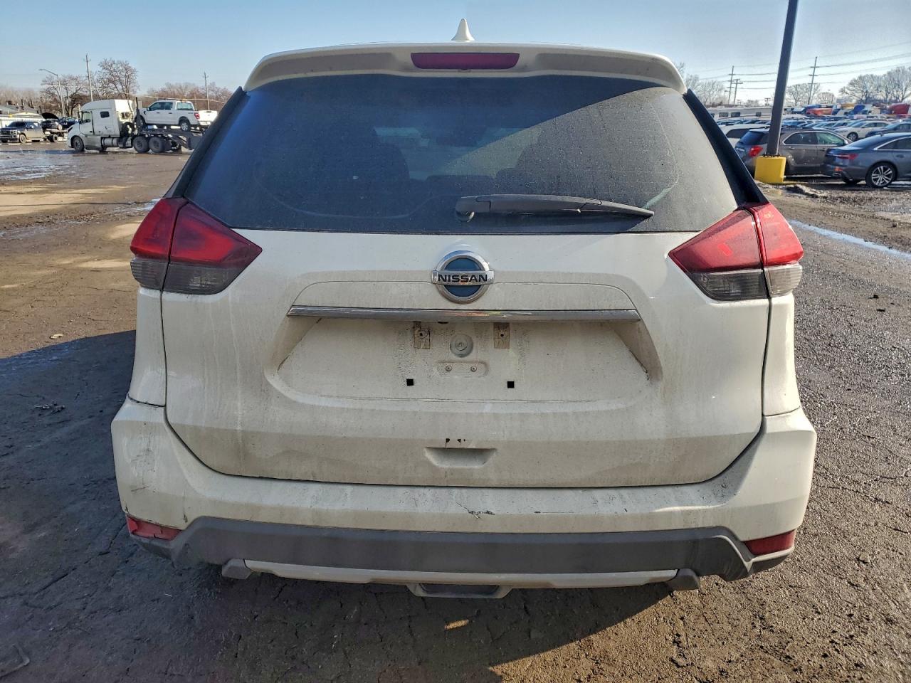 2019 NISSAN ROGUE S photo 6
