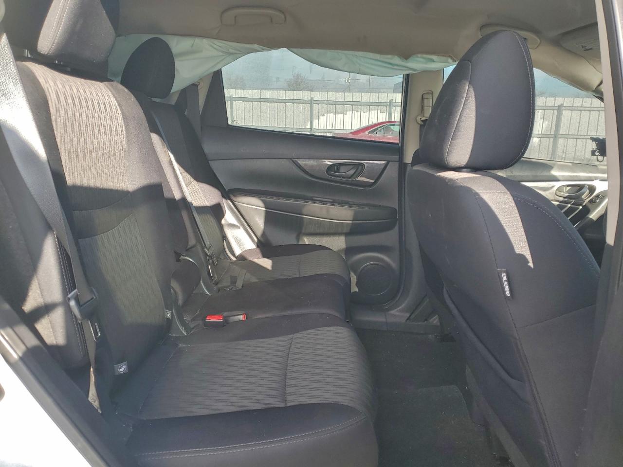 2019 NISSAN ROGUE S photo 11