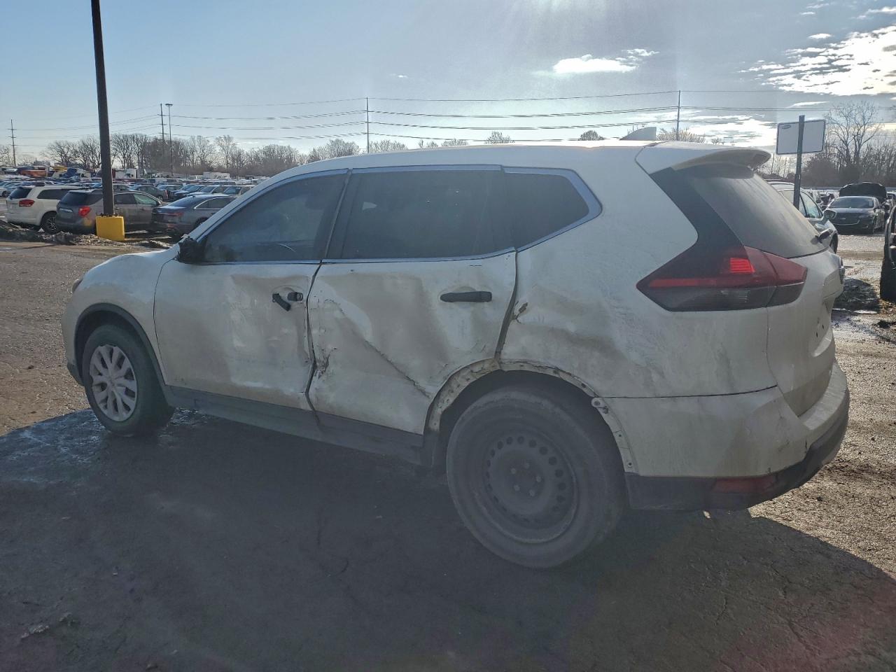 2019 NISSAN ROGUE S photo 2