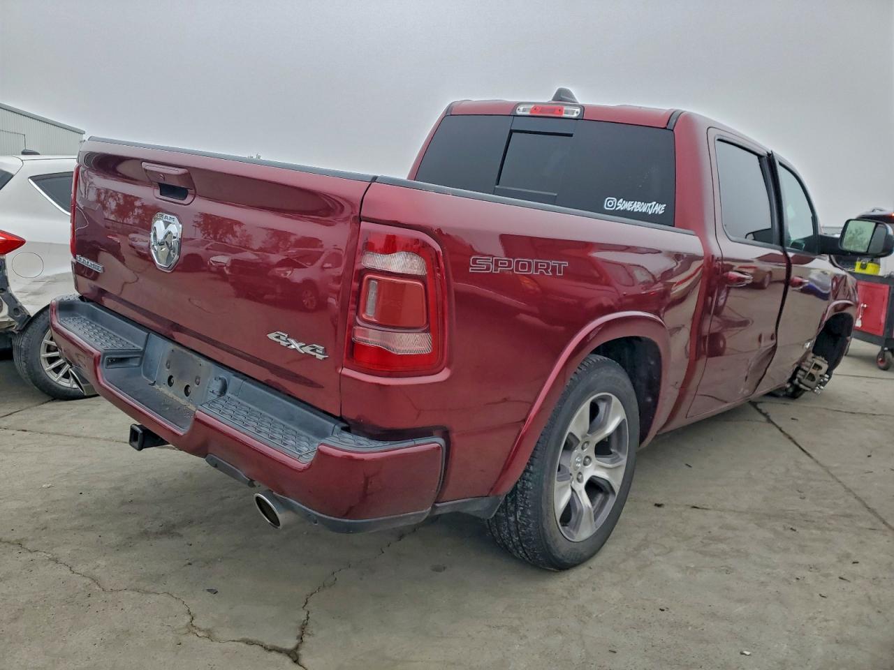 2021 RAM 1500 LARAMIE photo 3