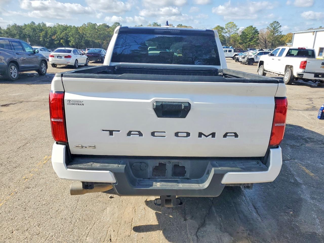 2024 TOYOTA TACOMA DOUBLE CAB photo 6
