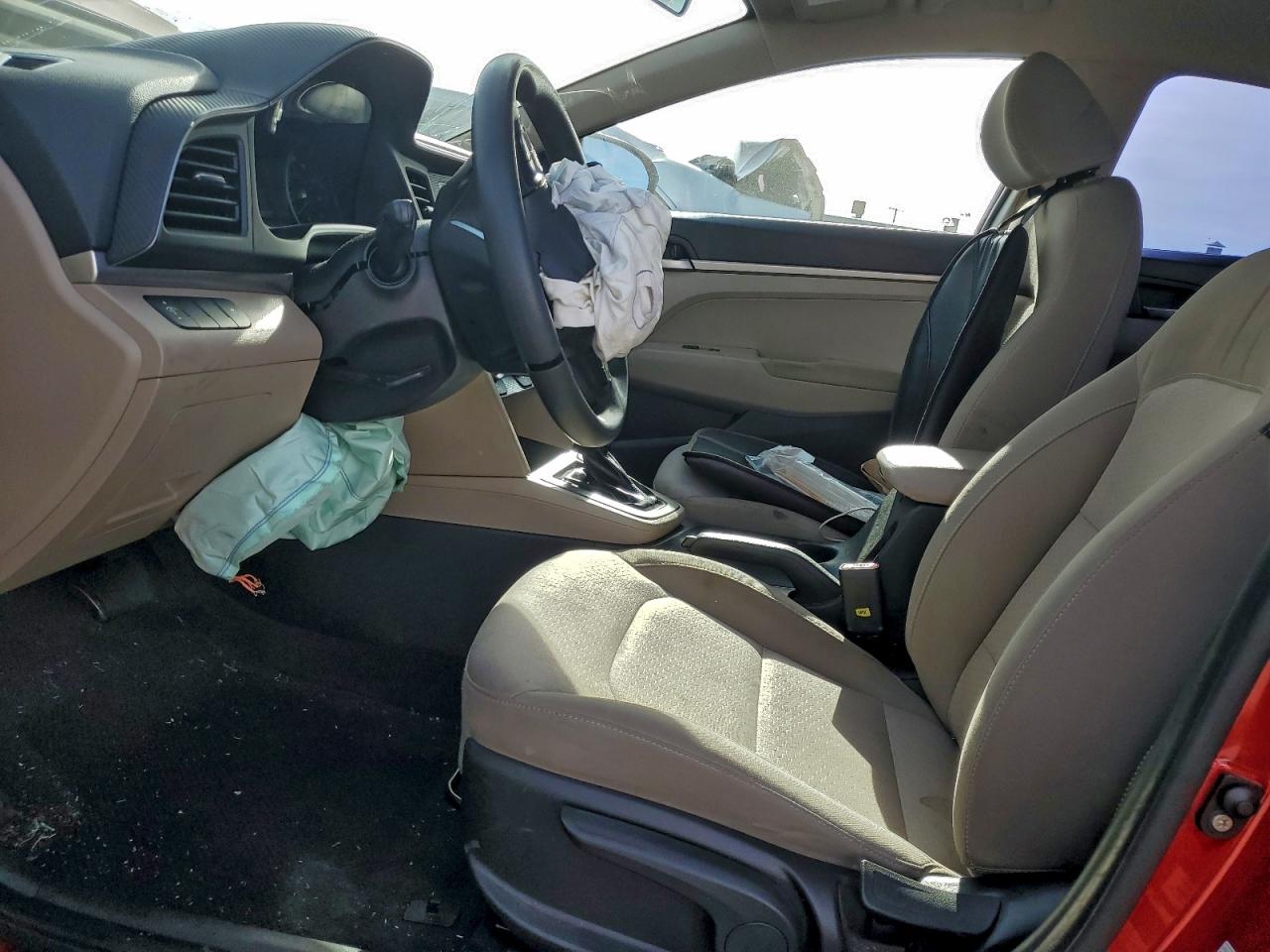 2019 HYUNDAI ELANTRA SE photo 7