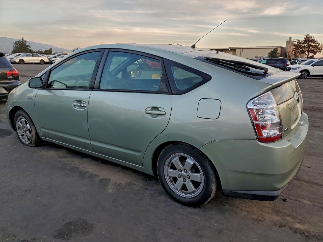 2007 TOYOTA PRIUS photo 2