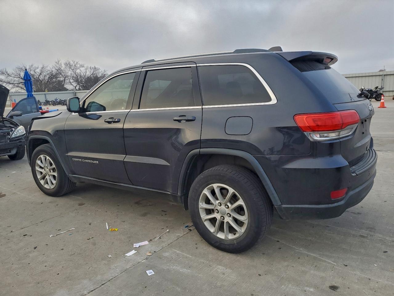 2015 JEEP GRAND CHEROKEE LAREDO photo 2