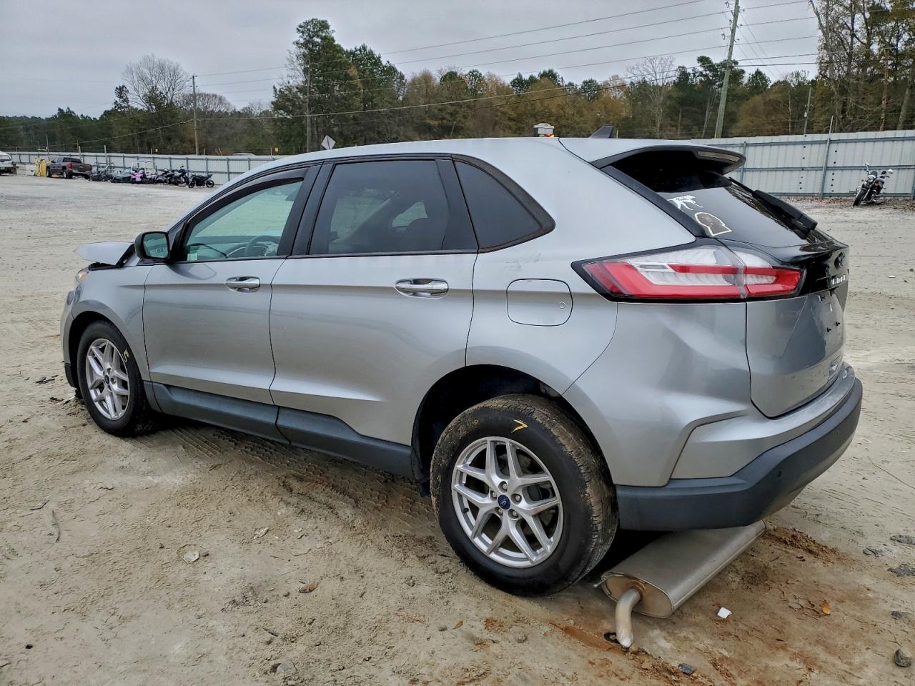 2021 FORD EDGE SE photo 2