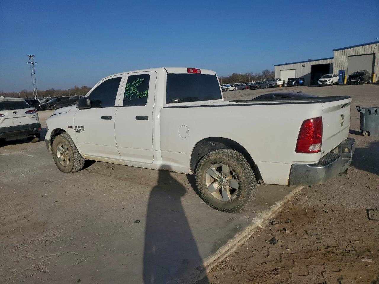 2019 RAM 1500 CLASSIC TRADESMAN photo 2