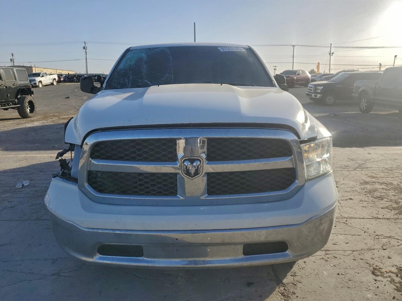 2019 RAM 1500 CLASSIC TRADESMAN photo 5