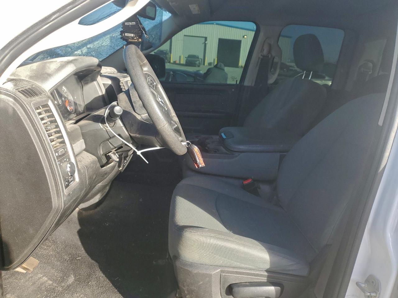 2019 RAM 1500 CLASSIC TRADESMAN photo 7