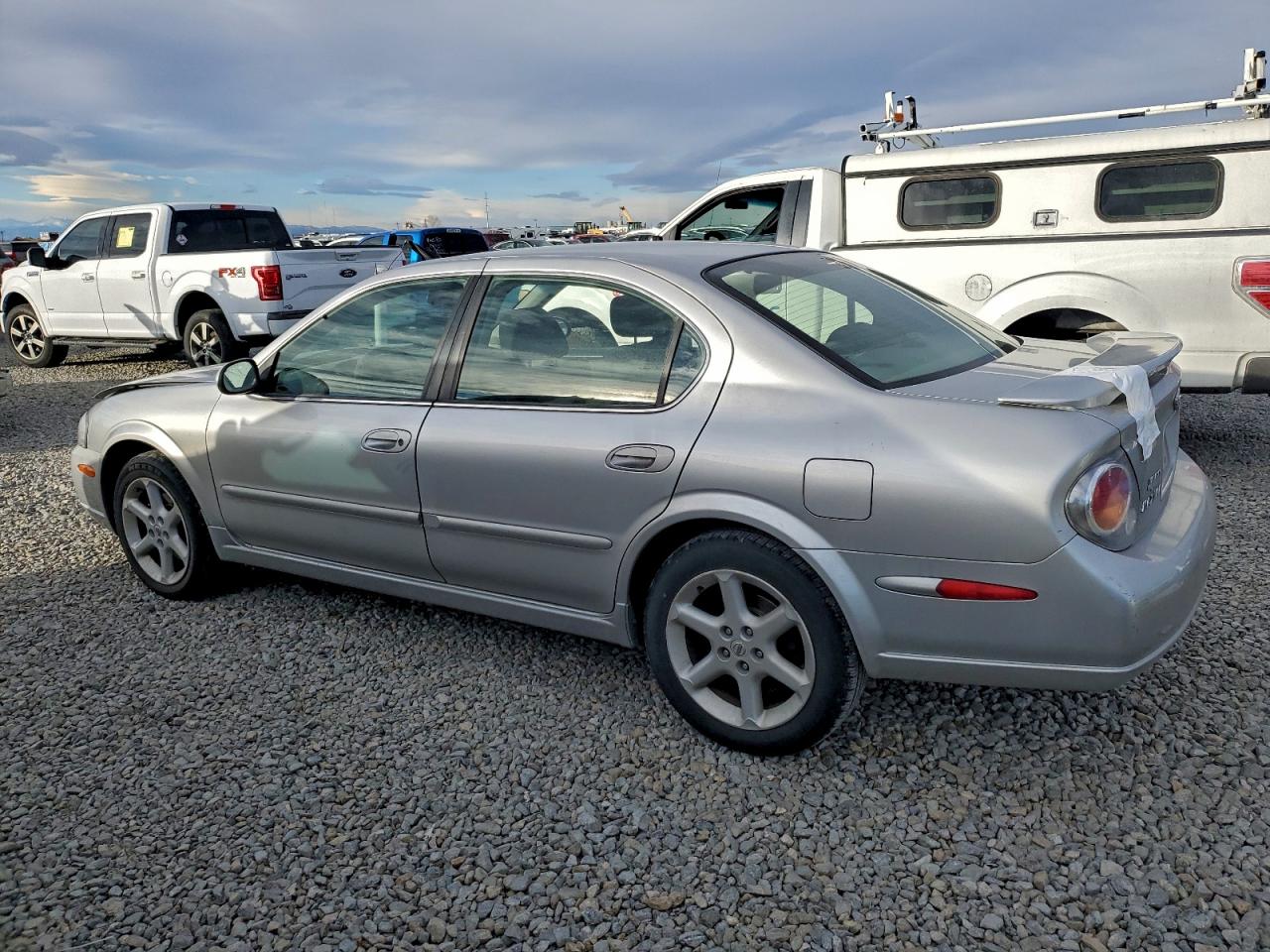 2003 NISSAN MAXIMA GLE photo 2
