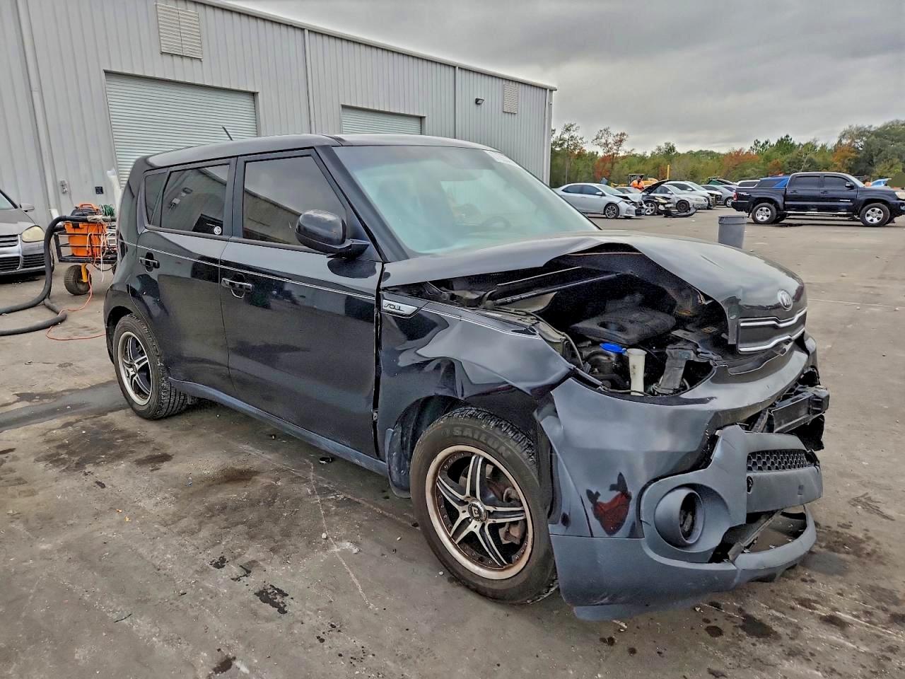 2017 KIA SOUL photo 4
