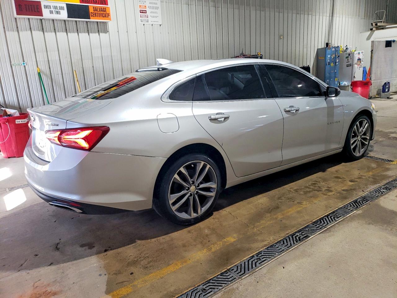 2020 CHEVROLET MALIBU PREMIER photo 3