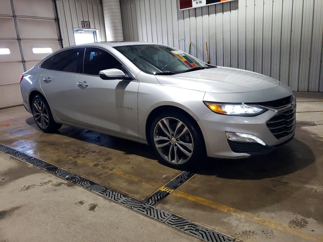 2020 CHEVROLET MALIBU PREMIER photo 4