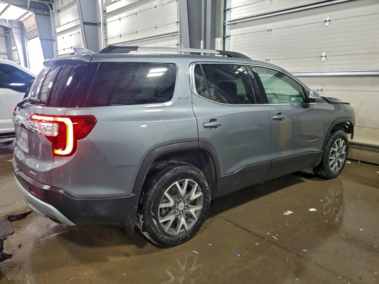 2021 GMC ACADIA SLE photo 3