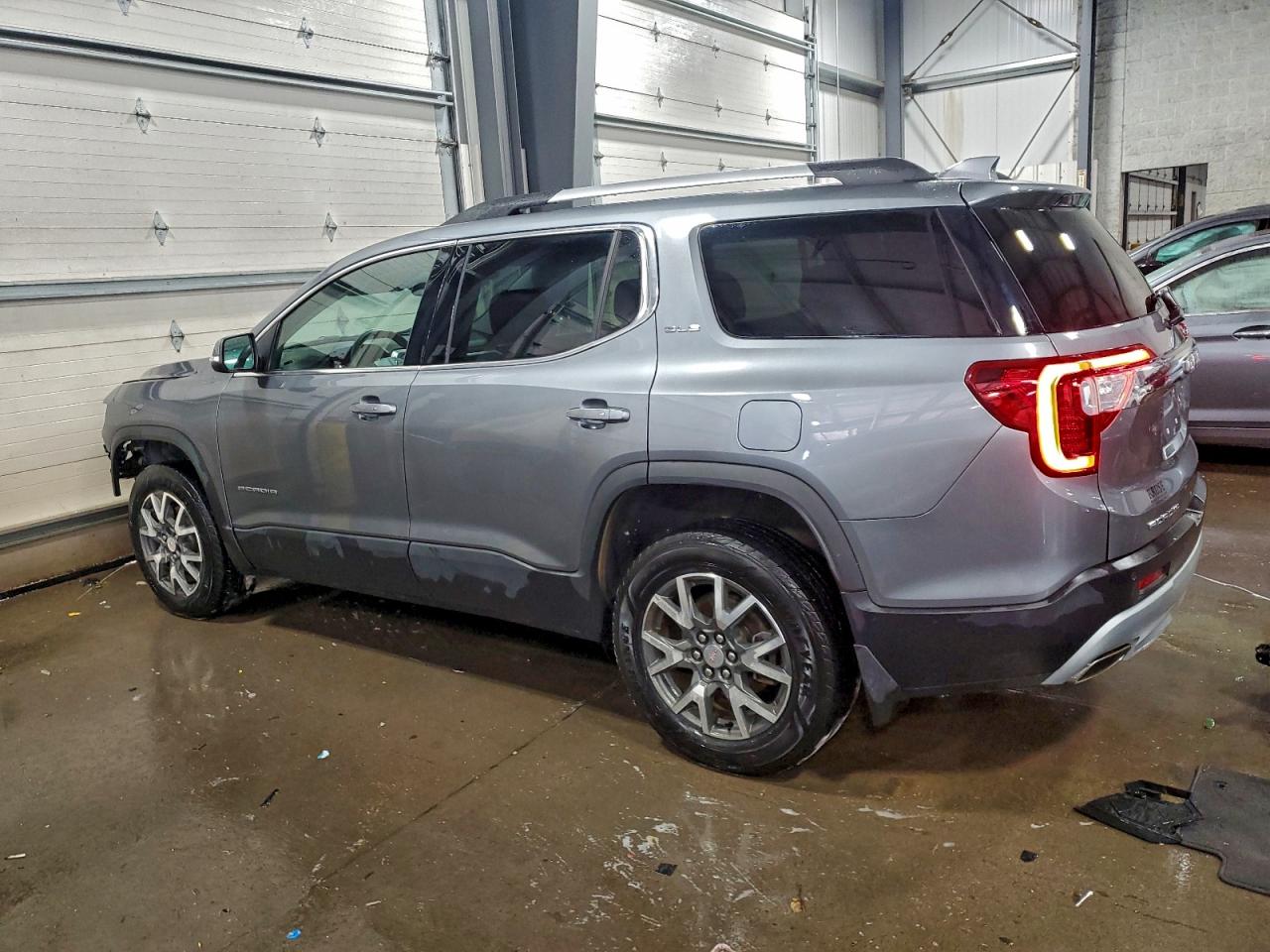2021 GMC ACADIA SLE photo 2