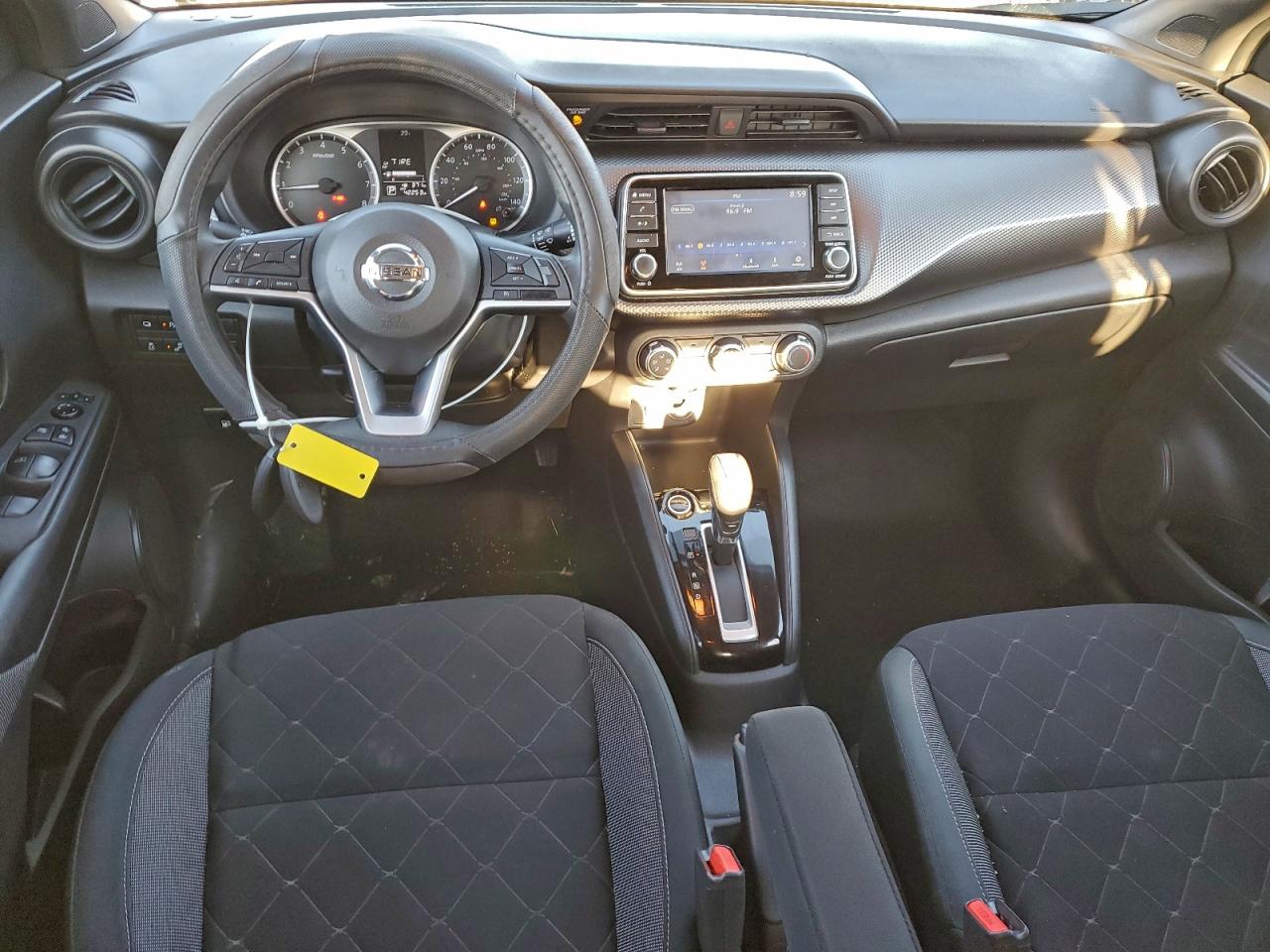 2020 NISSAN KICKS S photo 8