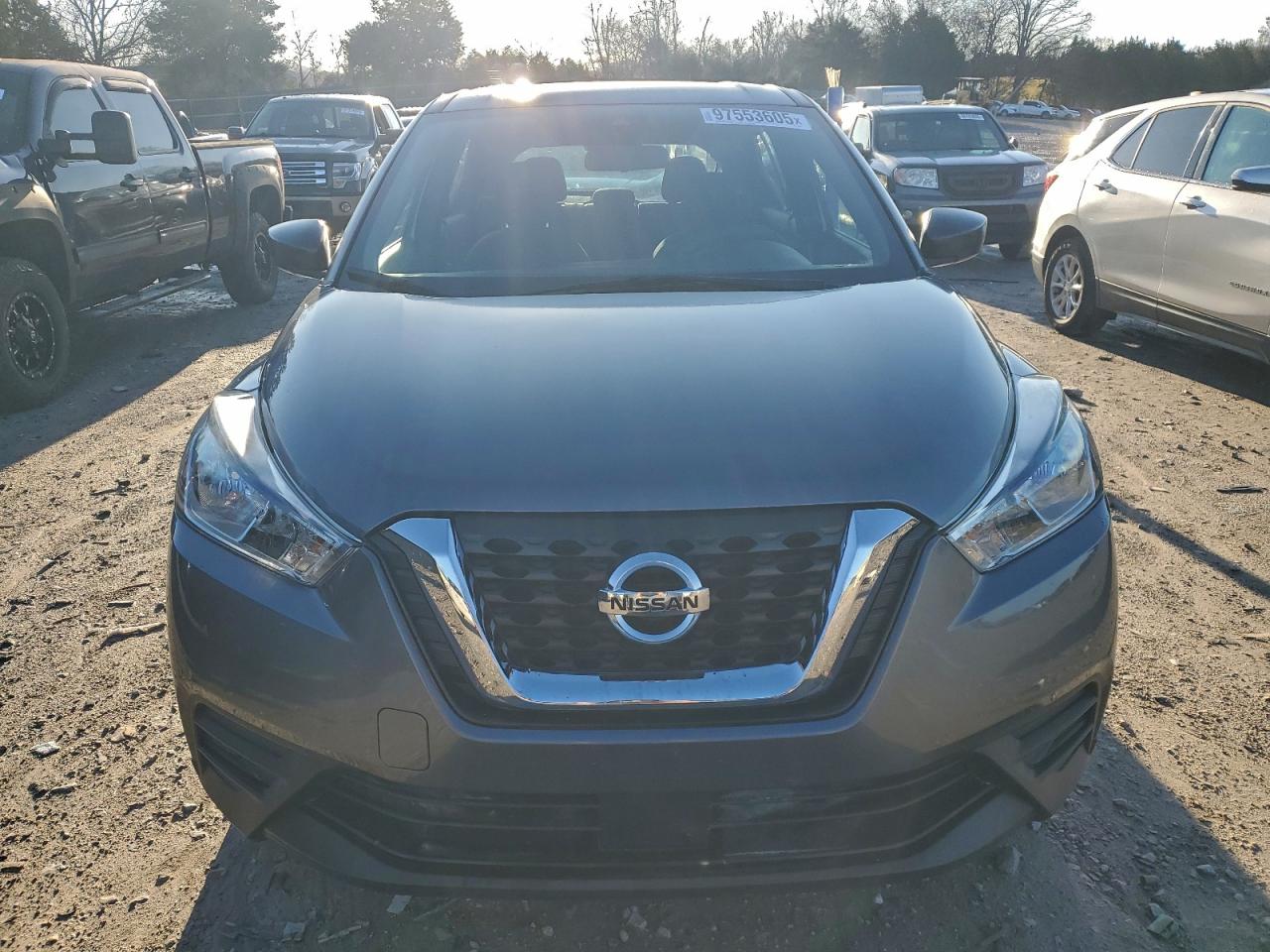2020 NISSAN KICKS S photo 5